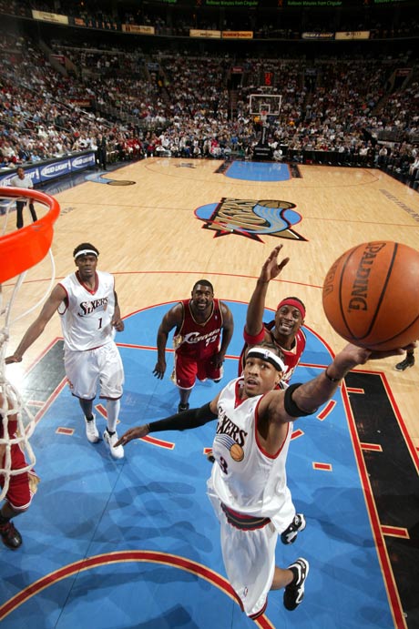 官方：英格兰名哨安东尼-泰勒将执法欧冠第4轮布鲁日vs巴萨（官宣：英格兰名裁安东尼-泰勒将执法欧冠第4轮布鲁日对阵巴萨）