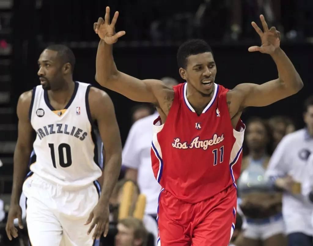 意甲三分制时代，斯帕莱蒂是第二位率队参加过三大德比的主帅（意甲实行三分制以来，斯帕莱蒂是第二位带队出战三大德比的主帅）