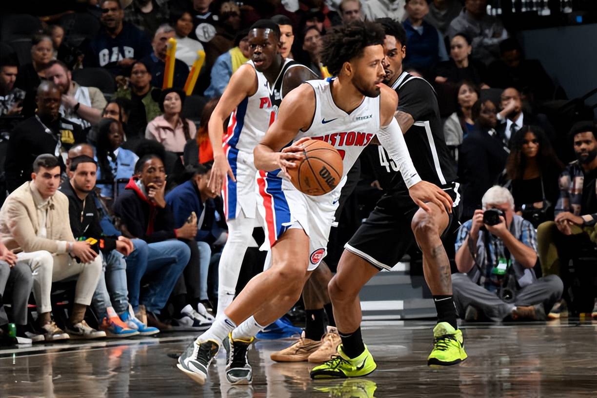 2025意大利足球盛典评最佳阵：劳塔罗领衔，国米5人入选（2025意大利足球盛典最佳阵容揭晓：劳塔罗领衔，国米五人上榜）