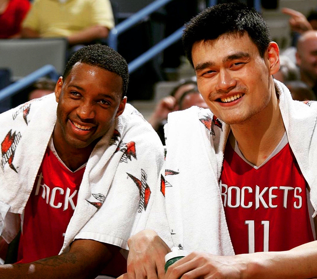 卡利亚里主帅：我在球员时代盯防过C罗，那真是令人激动（卡利亚里主帅：球员时期曾贴身盯防C罗，那一次令我热血沸腾）